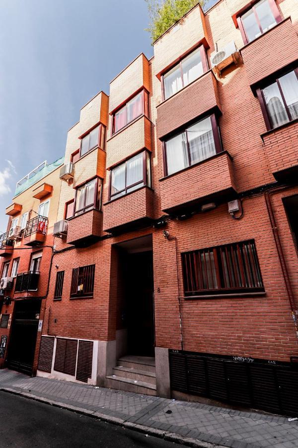 Homenfun Madrid Tetuan Bagian luar foto